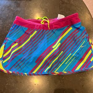 Nike medium running skirt. Multi colored